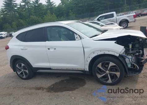 2017 Hyundai Tucson Sport z USA, uszkodzony, nr VIN KM8J3CA2XHU326613